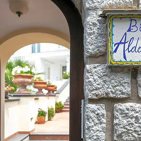 Aldarogi Bed & Breakfast 4*