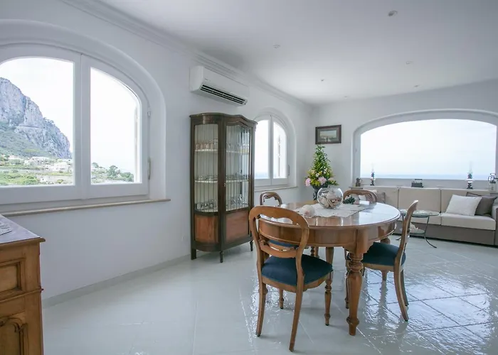 Aldarogi Alojamento de Acomodação e Pequeno-almoço Capri